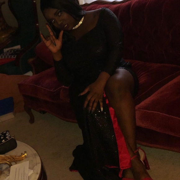 Prom Dresses - Picture 5 of 5